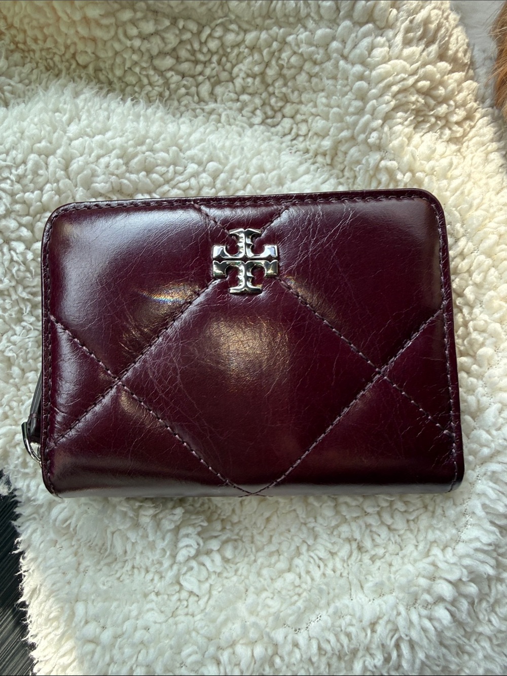 Tory Burch small Kira Quilted Zip Wallet - Dark Carmine